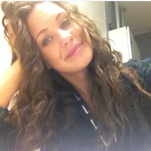 sarahanneades's profile picture. 