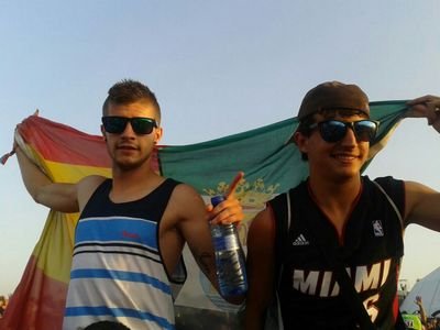 Yo y mi ballantines, tu y tus historias...
