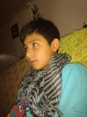 me llamo tomas me gusta el deporte y el rap tambien gamer soy de chile aysen