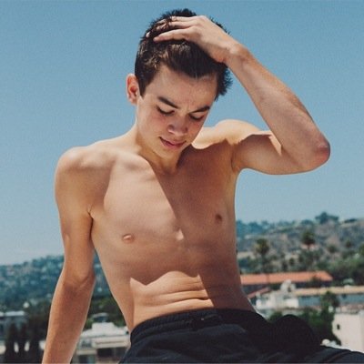 im in love with a 14 year old from north carolina
