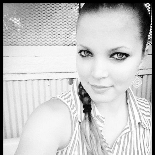 Australian DOB: 29-09-1995 Going to be a mummy to baby boy on 25-12-2014!  ✌ Instagram - Stacinvador, Tumblr - Harrystylesinator, Vine ^^