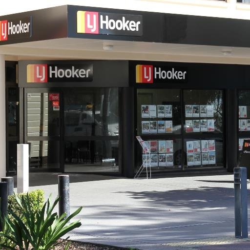 Providing Expert Real Estate advice in and around the Redcliffe area. For all your Buying Selling and Leasing call 07 3897 5000.