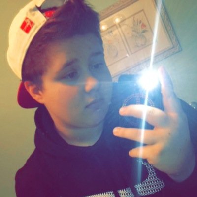 Into girls for 16 years now. 
Junior at Patriot High. 
Singleee