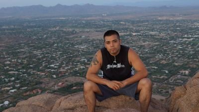 OskarHefe's profile picture. Chase happiness not paper.