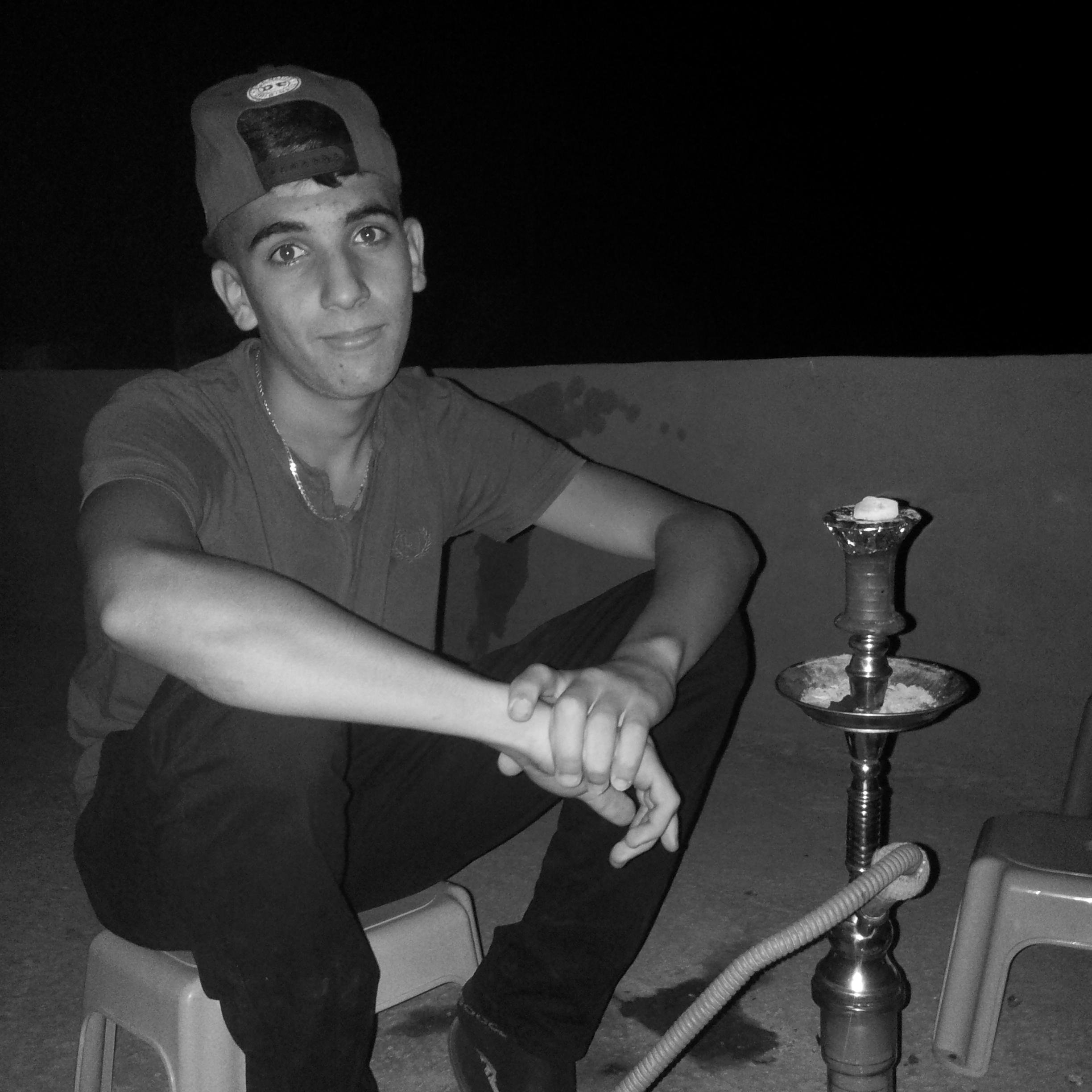 AmraLanzar's profile picture. 