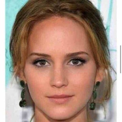 Perfect blend of Emma watson and jennifer lawrence. Total Fan of Both!❤️❤️