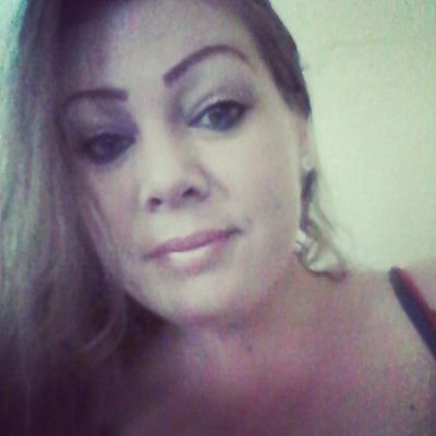 Life is crazy keep people that love you close by...
