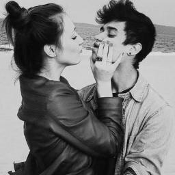 ciumes_Modoon's profile picture. como explicar o ciúme sem ser paranóico .  coloca a culpa nas estrelas sempre dar certo