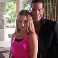 Fans Enloquecidos con la bella historia de Jessica y su papa el Verdugo en Corazon Valiente @GregorioPernia y @GabyBorgesTwit #gabyborges