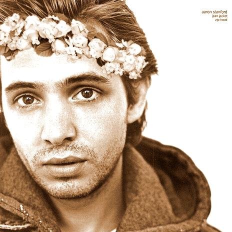 hot, but not the hottest {dating the sun: @mancha_solar} {21} // mostly rp, sometimes parody