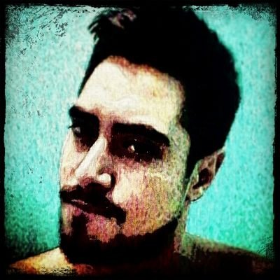 Ingeniero Industrial.
  Amante de la Música.
  Aprendiz de la vida.
  Fanático del AC Milan.
  Disfruta de la vida sin daños a terceros.