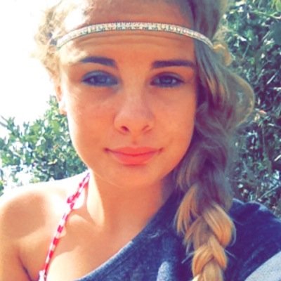 snap : chacharlu  istagram : charlootte_ozk Ya Que les vrai qui compte !! Follow Me - Je Follow Back