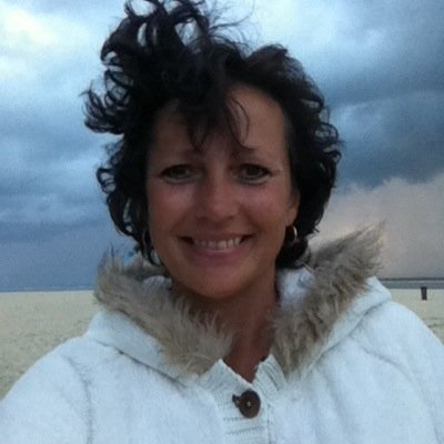 Azanderpopkema's profile picture. 