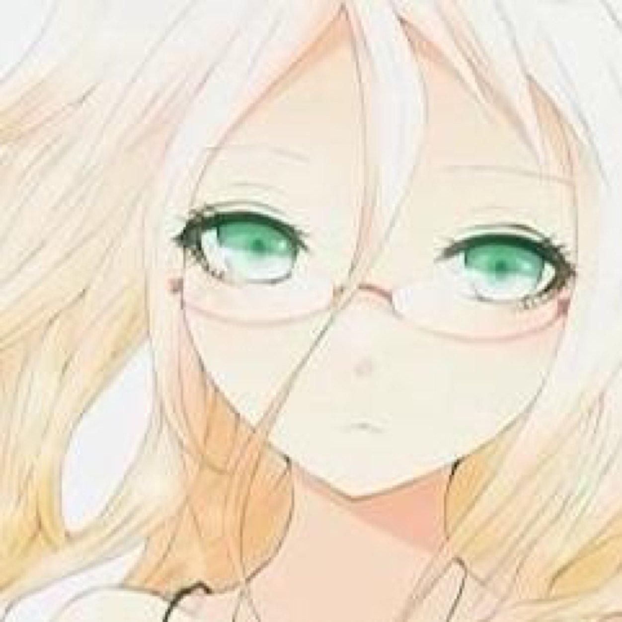 FieryBeaute's profile picture. I'm a witch, But I'm not dangerous. Too bad I keep getting attacked by the students from that school. Oh Well, Just try to take my soul.