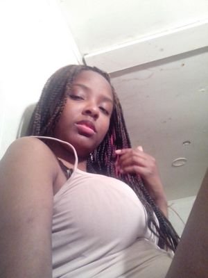 23yrs young, Proud mom of 1 boy, IG:KittyHope91, #BiChick, ismoke, idrink, icook, KnickNation, GiantNation, HELLO KITTY OBESSED
