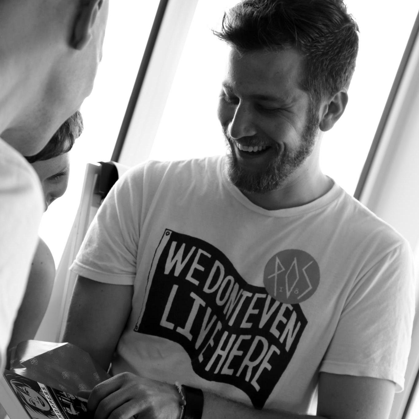dichter en audiomaker | af en toe dj | geeft les op @ArtEZhogeschool en @followrietveld