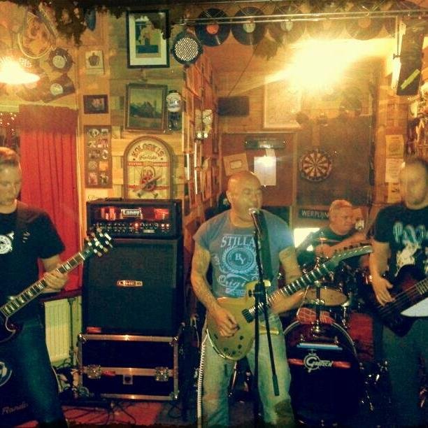 Die Mannschaft is a coverband from Sliedrecht, The Netherlands with a broad variety in covers, such as Motorhead, Metallica, Kiss, Queen, U2,  and Bruno Mars.