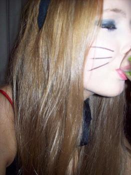 I adore animals & music.I am a kind and polite person&always have a smile on my face. Using this account while twitter fix @jennakatekelly!