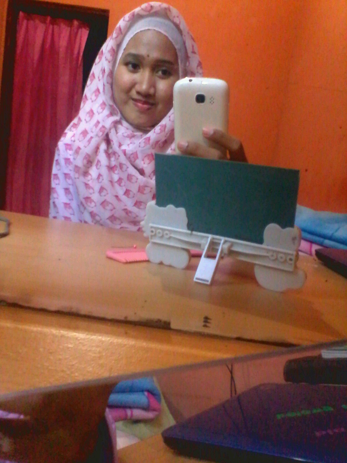 ponapani's profile picture. 