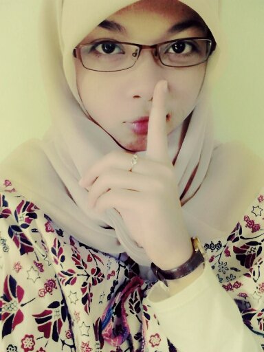 Geminius.
♥ Allah| ♥ My parent| ♥ PBA| Penyuka ungu dan kamu.