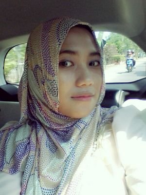 Medical Student @fkumm2013  ||  pin: 7d81235c|  I ♡ Allah SWT ||  I ♡ Muhammad SAW  ||  I ♡ my family  II  I  ♡ D