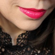 #Belgian & #beauty #blogger. Instagram : @plumes_paillettes Contact : plumes-et-paillettes@hotmail.com
