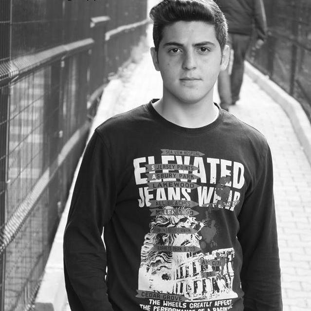 17 yaşında -  bazen saçmalayan - komik ama ciddi  - #BEŞİKTAŞ - İSTANBUL - yedek hesap : @onlyprince12 - tumblr : serhatarslan1 - snapchat : serhatarslan1
