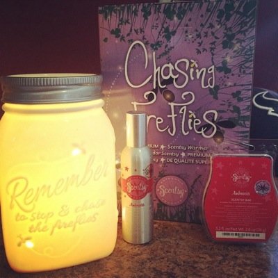 Im a hunter fisher and animal lover i also sell scentsy and velata