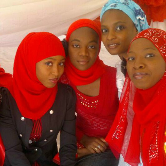 Am a simple person 2doz who understand me,I lyk bin kind 2 every1.