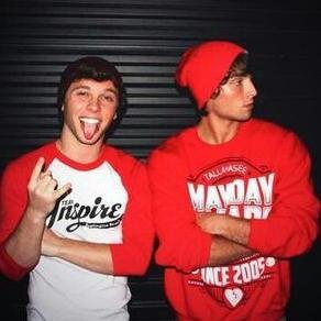 Cuenta de apoyo a @EmblemThree. ¡Síguenos y ayúdanos con nuestros proyectos para intentar que vengan a España!
