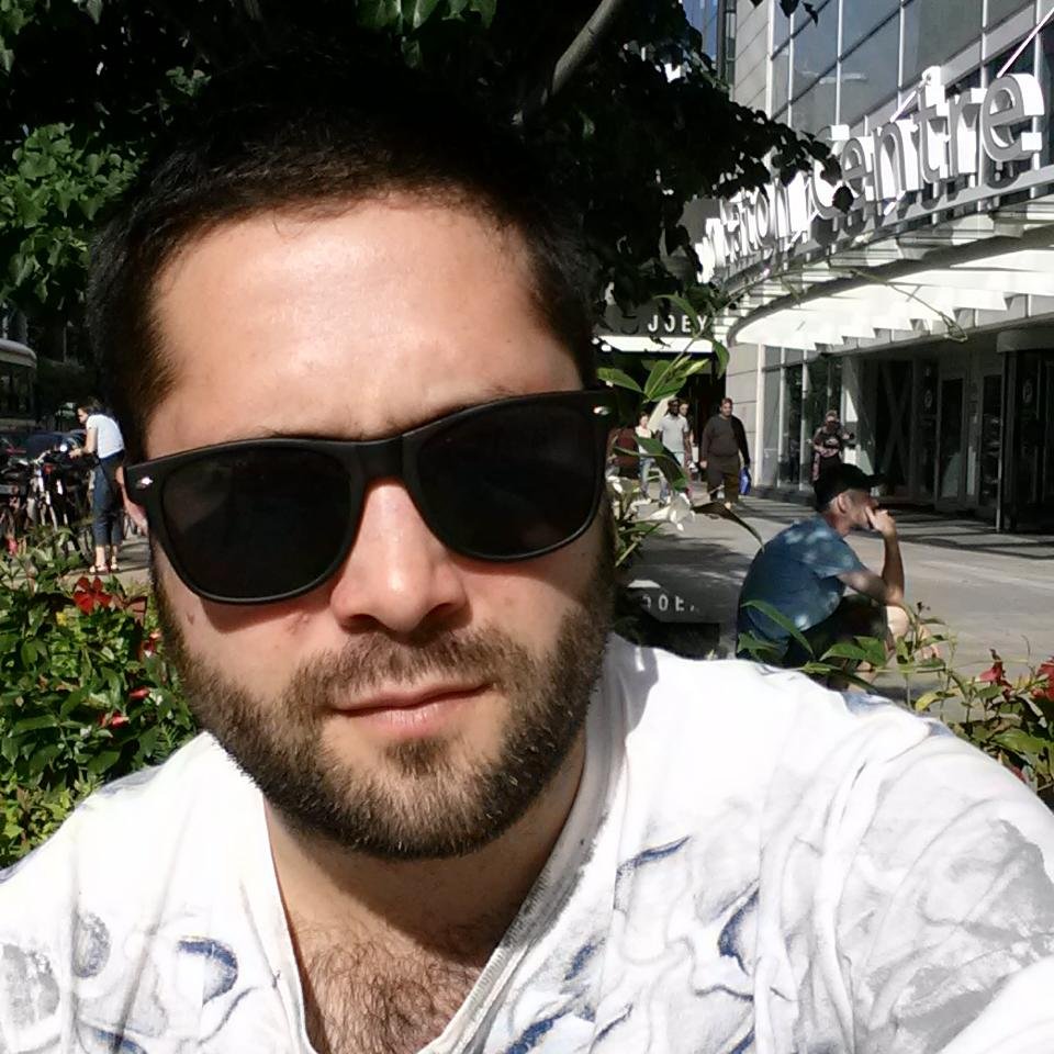 Valdiviano hasta los huesos - Comunicaciones en @cpcv_valdivia @ficvaldia e independiente. Hago, toco y creo música para las bandas Bock e In Nomine