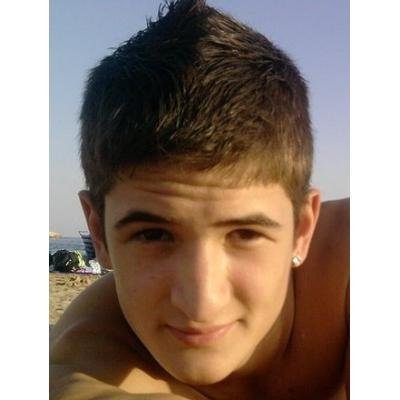 vive y deja vivir
si no tegusta no mires
quiero a los que me quieren