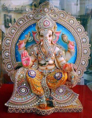 ganpati,satyanarayan pooja,navratri pooja,diwali laxmi pooja, graha vastu havan, kundli prediction and all types of jyotish related pooja path.