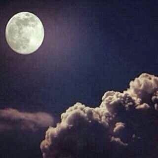 مَ ﺂجمل ﺂن تكؤن ﺂنسآن بقلب بسيط يسعد ﺂلكثير.. ♡'.