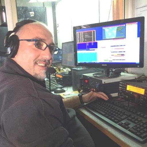 DX enthusiast since 1977, member of II9K Contest Team and in the staff of Momobeam Antennas. Active from 160m to 70cm.