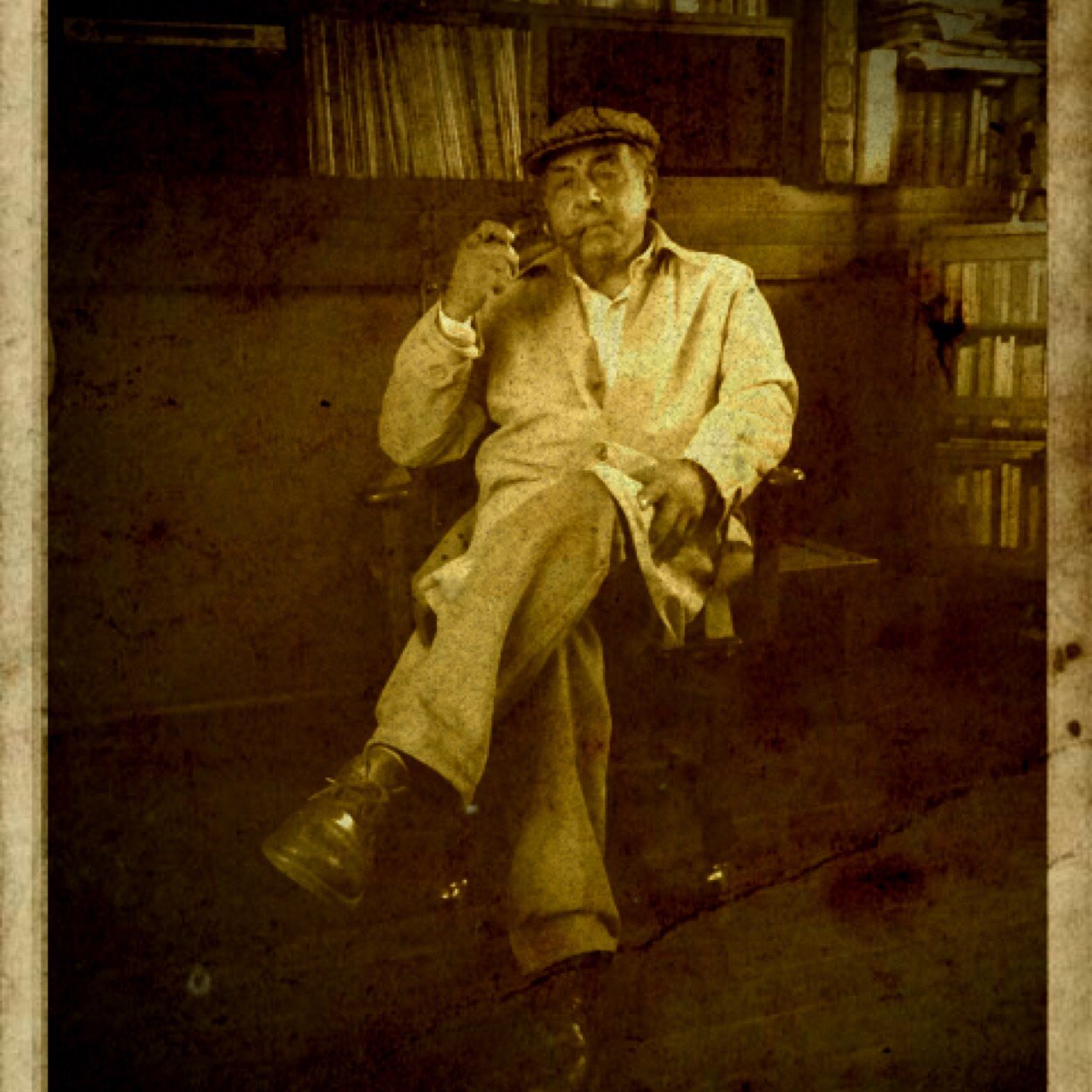 CesarGedler's profile picture. Prof Universitario. Escritor. Astrólogo. Investigador Cultura Popular. César Gedler en su escritura. (Entrar x Google)