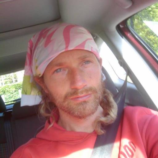 Lifejammed Systemjam Levensklem - Iwanjka Iwystars - Book by Malawian born Dutch social entrepreneur, based on his experiences. Life to tell. #Suicide #Mortgage