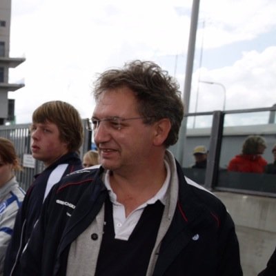 Meine Passion: Die Zusammenarbeit zwischen Kunden, Geschäftspartnern und SSI SCHÄFER Impressum http://t.co/kBxG1Y1nE1