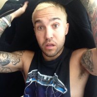 pw(@petewentz) 's Twitter Profile Photo