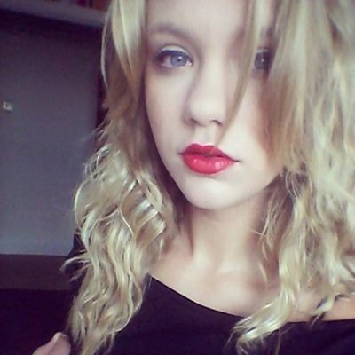 Meticulous actress,singer and pianist from Devon! Follow me :)
