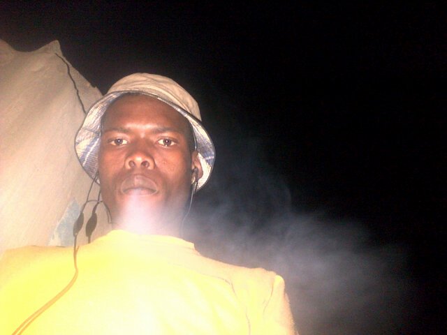 I enjoy smoking weed every day