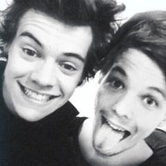 Louis Tomlinson  o motivo do meu sorriso :D
LOUIS totalmente meu Bundudo 3