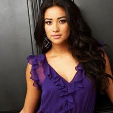 my Alison is @Liar_Ali_Blonde aria is @LiarAria_M  my gf is @GlitzyHasting {RP taken bi }
