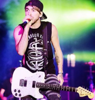 Nickyoumisson's profile picture. ffs @nukissminth