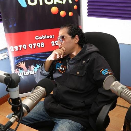 Locutor-Animador desde el año 1998,en la actualidad por 11vo año consecutivo laborando para Radio Futura la estacion urbana numero 1 de Nicaragua.