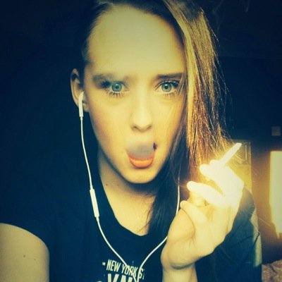 jessfav17's profile picture. ⭐️ live life to the full !