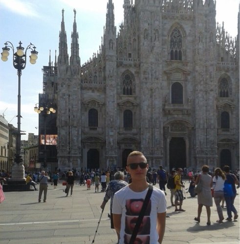 Mika046's profile picture. AFC GUNNER ⚽️