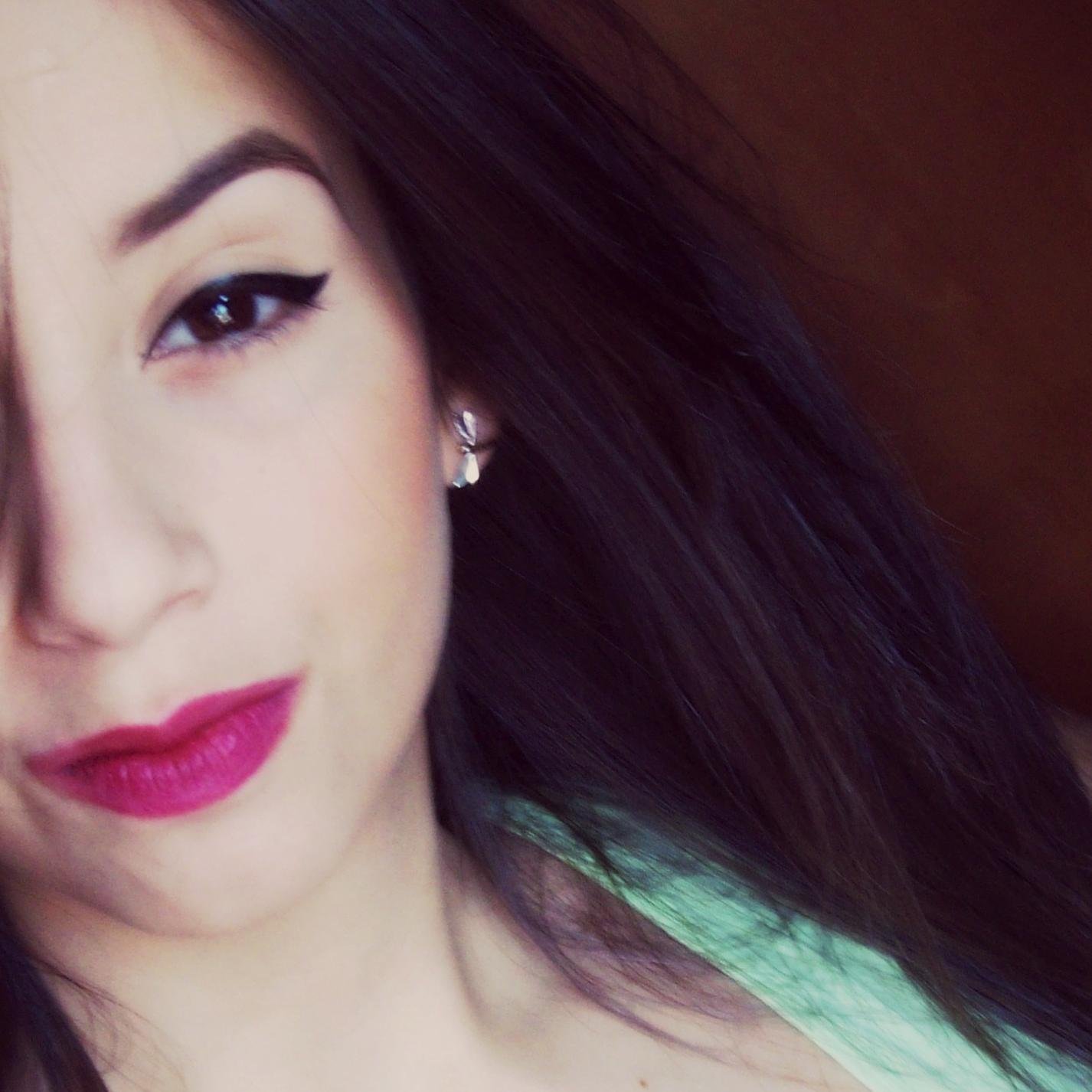 wekjbfoweuvgn's profile picture. Sonríe - 306♥,