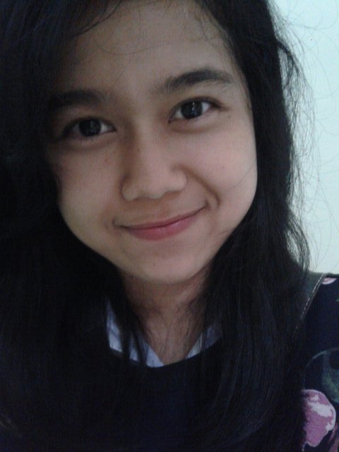 Music is my life, the lyrics are my story. | 18yearsOLD | Istagram,: nurulfhaa