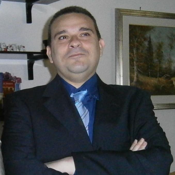 Giornalista, Blogger, coordinatore futsal più in generale tutto quel che serve per vivere...